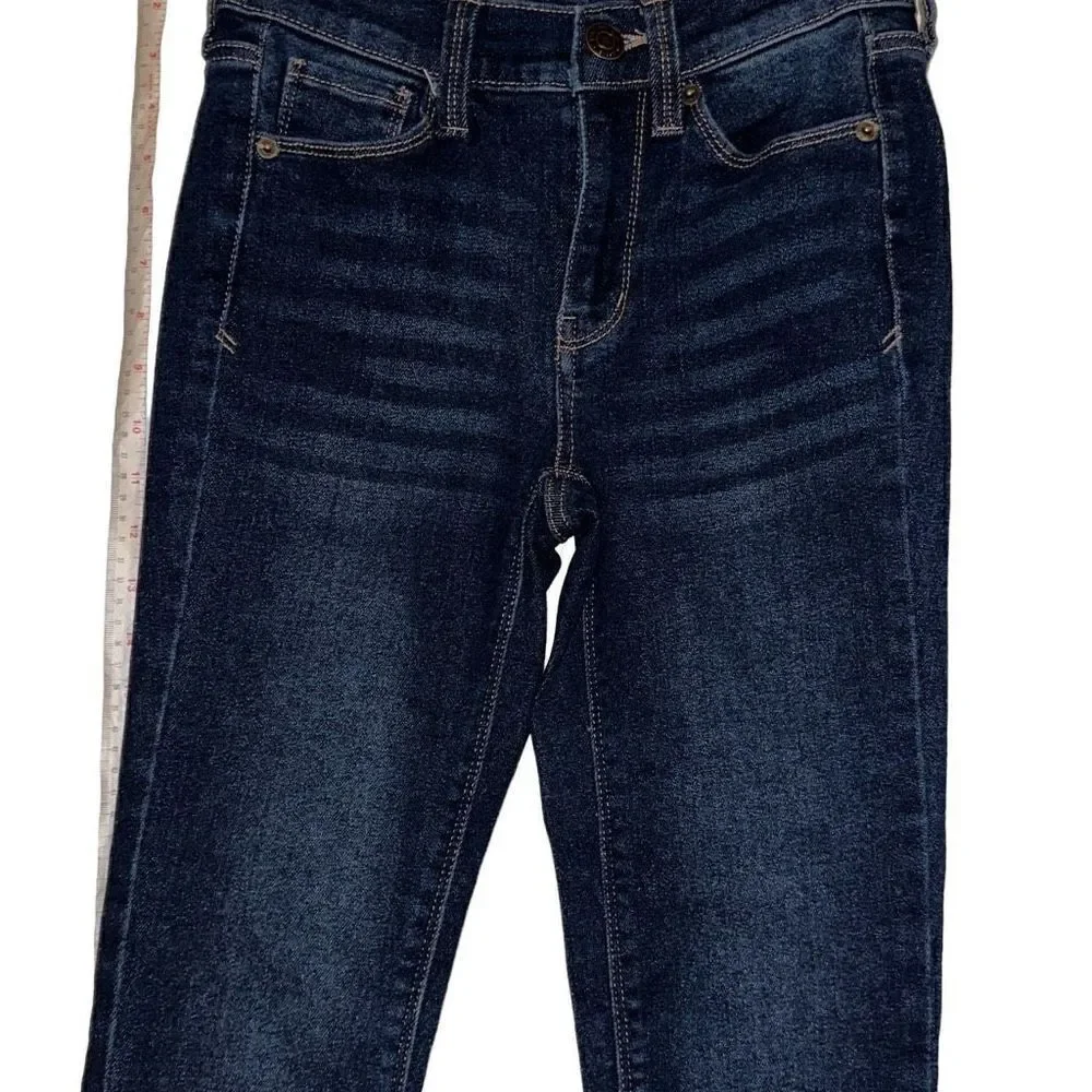 Mudd Juniors Size 0 Blue Mid Rise Dark Wash Skinny Stretchy Denim Jeans